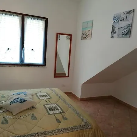 La Clessidra Semesterbostad Tanaunella